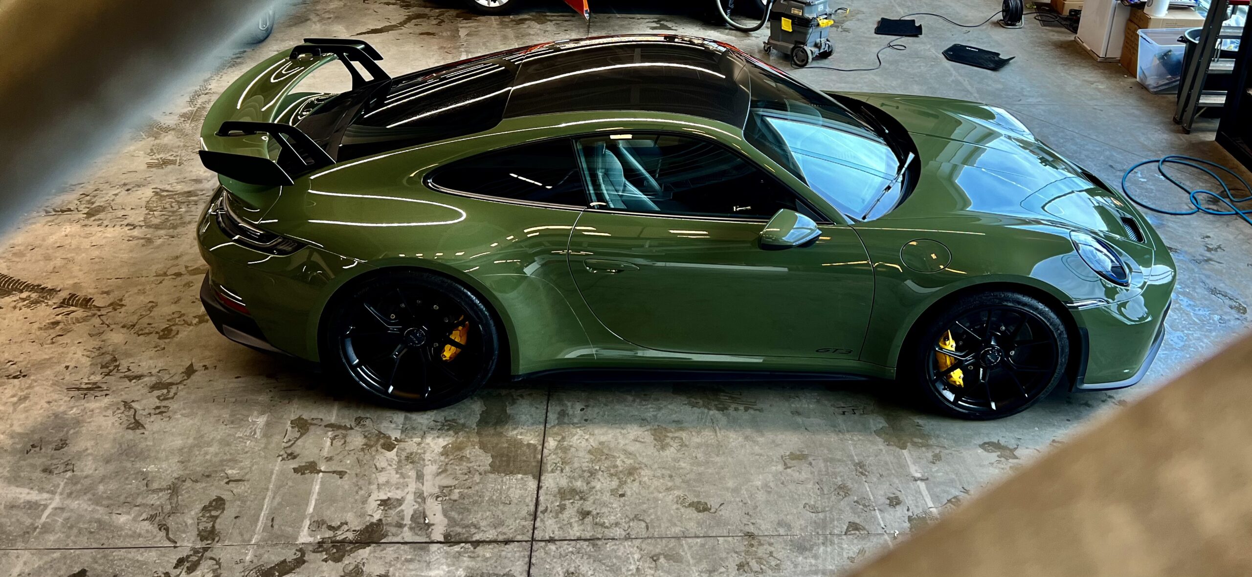 green porsche